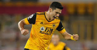 This raul jimenez injury vs arsenal saw the wolves forward have to be stretchered off with a fractured skull after a nasty collision of heads with gunners defender david luiz in their league game earlier today. Mexico Coach Explains Very Positive Feeling Over Jimenez Head Injury