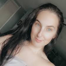 Jessica Edmisten's Instagram, Twitter & Facebook