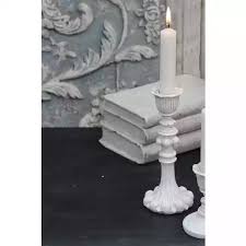 Hylderne har et unikt og rustikt udseende, der i høj grad passer ind i den romantiske indretning. Chic Antique International Online Shop