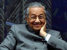 Bahkan dalam tanda kutip sedikit menghina kebenaran itu sendiri. Satu Dunia Gerun Dengan Tun Mahathir
