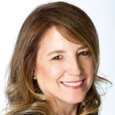 Kelly Casanova's Instagram, Twitter & Facebook