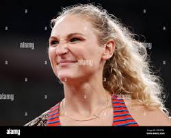 Maggie malone hi-res stock photography and images