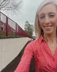 𝐀 𝐡𝐚𝐩𝐩𝐲 𝐌𝐏 😁👏✓ … I promised the  𝐋𝐨𝐮𝐠𝐡𝐠𝐚𝐥𝐥/𝐀𝐧𝐧𝐚𝐠𝐡𝐦𝐨𝐫𝐞 𝐚𝐫𝐞𝐚 𝐬𝐨𝐦𝐞 𝐃𝐄𝐋𝐈𝐕𝐄𝐑𝐘  and I am delighted after engagement with the Housing Executive that the  fencing and wall up the Old Road have