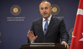 Mevlüt çavuşoğlu i̇ngilizce, almanca ve japonca bilmektedir. Disisleri Bakani Cavusoglu Suudi Arabistan A Gidiyor