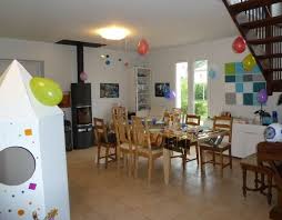 Anniversaire Sur Le Theme De L Espace Les Invitations La Deco Et Le Gateau Anniversaire Espace Anniversaire Invitation