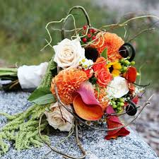Fall has a lot to offer in the flower and greenery department so you can create a range of different looks, from simple to elaborate. Fall Inspired Wedding Bouquets By Plum Sage Flowers Calla Lily Wedding Flowers Flower Bouquet Wedding Wedding Flower Photos