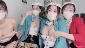 Mono-Stewardesss -231012-