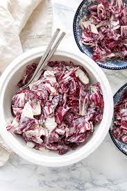 Warum schmeckt der salat nicht nach dem dressing? Cremiger Winterlicher Radicchio Salat Rezept Rezept Elle Republic