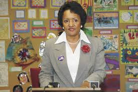 Superintendent Phyllis Chase announces her retirement