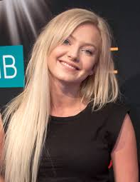 Astrid smeplass was born on october 29, 1996 (age 25) in rennebu, norway. 7 Astrid Smeplass Ideas Astrid S Music Video Makeup Singer