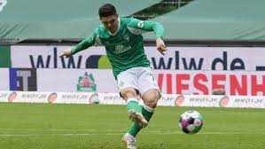 Born 28 june 1996) is a kosovan professional footballer who plays as an attacking midfielder or winger for bundesliga club werder bremen and the. Werder Bremen Rashica Ablose Fur Fc Bayern Zu Teuer Angreifer Auch Bei Bvb Und Eintracht Gehandelt