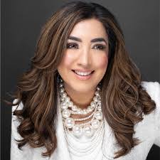 Naomi Rumph's Instagram, Twitter & Facebook