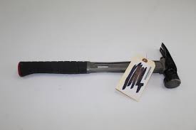 Mark martinez of martinez tools demonstrates how easy it is to remove the head on the martinez tools m1 titanium hammer. Martinez Tool Co M1 Hammer Property Room