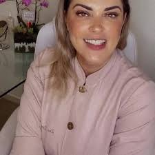 Conheça o melhor e único club da pele pensado especialmente em você!, Agora  você pode se cuidar o ano inteiro pagando pouquinho por mês!, Agende sua  consulta personalizada pelo WhatsApp o link está na ...