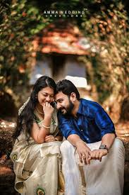 Wedding Photos Kerala Wedding Photos Kerala Hochzeitsfotos Kerala In 2020 Pre Wedding Photoshoot Indian Wedding Couple Photography Pre Wedding Photoshoot Outdoor