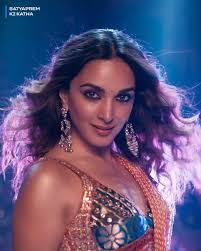 Natasha Vohra's Instagram, Twitter & Facebook