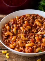 This Ground Beef Goulash Recipe Is A Quick And Easy One Pan Dinner That S Pure Comfort Food Easy Goulash Recipes Comfort Food Recipes Dinners Goulash Recipes