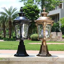Spotlights & outdoor lanterns draw the eye to your pretty flowers & bushes, creating dimension & lovely views well into the night. Vintage Outdoor Pillar Mounted Coach Lights Glass Lantern Gate Post Light Garden Ebay