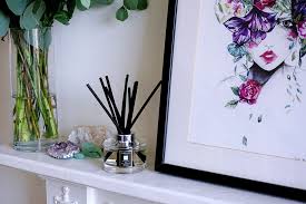 With regular, recommended use, each diffuser lasts about a month. Pomegranate Noir Diffuser Jo Malone A Model Moment