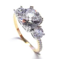 The updated ring was spotted in photos from trooping the colour in early june, but was also seen at baby archie's debut in early may. Meghan Markle New Design Duchess Of Sussex Engagement Ring Replica Ebay