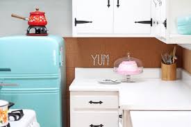 to paint laminate countertops