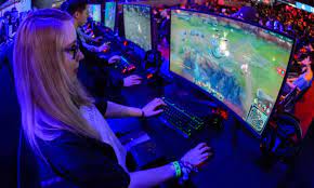 You can get configurations as low as an intel core i5 and nvidia gpx 1660 gpu which itself is quite capable. What S The Best Gaming Pc For Under 1 000 Computing The Guardian