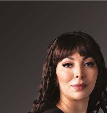 Eileen Hanks's Instagram, Twitter & Facebook