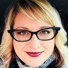 Abby Conde's Instagram, Twitter & Facebook