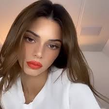 One thing that doesn't spring to mind when you think of kourtney, kim, khloe, kendall. Kendall Jenner Auburn Hair Color See The Photos Popsugar Beauty
