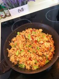Saat ini nasi goreng telah. Malam Ni Jom Layan Makan Nasi Goreng Ikan Cili Tumbuk Sedap