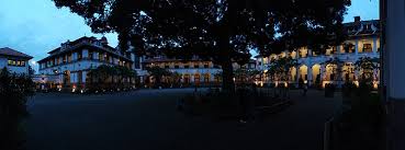 20 kata bijak dalam bahasa inggris dan artinya. Lawang Sewu Bangunan Eksotis Yang Dihuni Pocong Berwajah Rusak