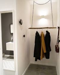 Unsere Diy Garderobe Den Ast Habe Ich Bei Dawanda Bestellt Und Die Kette Ist Vo Unsere Diy Garderobe Den Ast Habe Garderobe Diy Diy Kleiderschrank Garderobe