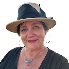 We are proud to announce that Reid Park Zoo has once again earned  accreditation from the Association of Zoos and Aquariums (AZA). This  prestigious recognition is the gold standard in the zoo