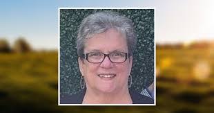 Carolyn Grenier's Instagram, Twitter & Facebook