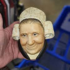 Everett South's Instagram, Twitter & Facebook