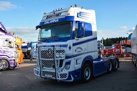 Mercedes Benz Actros Mp4 Gigaspace Lkws Lkw Laster