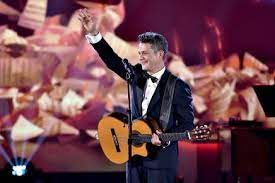 8 canciones con las que Alejandro Sanz marcó un antes y un después en la  música - Cadena Dial