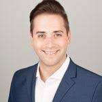 Craig Caviness's Instagram, Twitter & Facebook