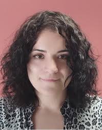 Isabelle Martins's Instagram, Twitter & Facebook