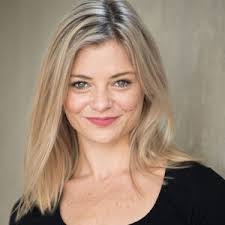 Diane Worth's Instagram, Twitter & Facebook