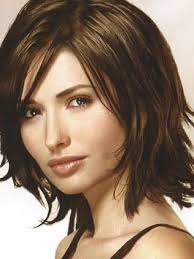 Mittellange Frisuren Fur Frauen 2018 Halblang Kurzhaarfrisuren Einfachefrisuren Frisuren2 Frisuren Frisuren Frauen Mittellang Einfache Frisuren Mittellang