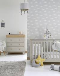 In fact, the gray color brings both warmth and sophistication feel to the room. 25 Cheerful Grey And Yellow Nursery Decor Ideas Digsdigs