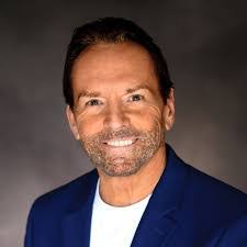 Amanda Knepp's Instagram, Twitter & Facebook