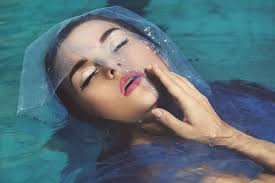 Water Resistant Makeup Tips: Tamper-proof your makeup; 5 tips and tricks  for long-lasting water-resistant beauty | - Times of India
