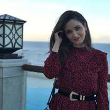 Gokce Akyildiz Akyldzgkce Fotos Y Videos De Instagram Turkish Women Beautiful Girl Photography Poses Turkish Beauty