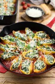 Stir in the feta with the spinach and onion. Spinach And Ricotta Stuffed Shells Conchiglioni Elle Republic