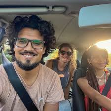 SIENDO VIAJEROS | Ain & Gonza (@siendoviajeros) • Threads, Say more