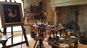 Leonard De Vinci Atelier Au Clos Luce Decor Home Decor Conference Room