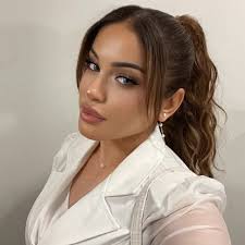 Kylie Zion Shapiro, eres mi dueño. Usted es mi propiedad desde este momento  en adelante