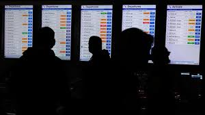 Más de 1,500 vuelos cancelados en todo el país por severo clima invernal